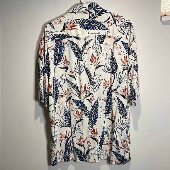 Blue and Red Casual Button Down Shirt with Hawaiian Tropical Print - Picture 5 of 8